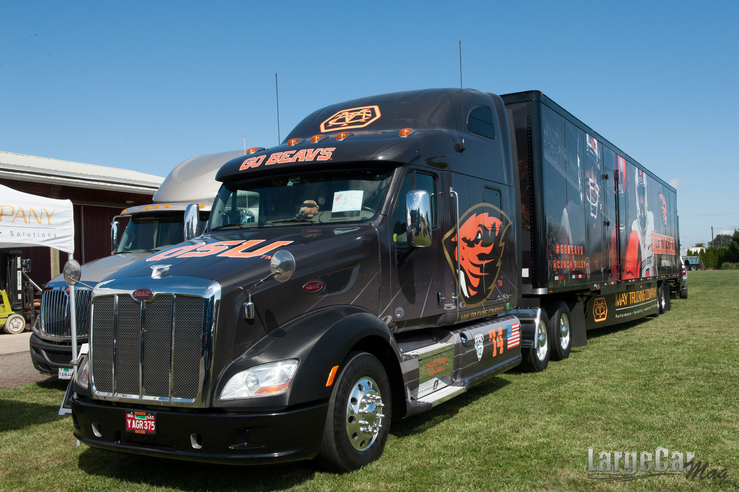 Index of /wpcontent/gallery/2014brookstruckshowhanksuderman