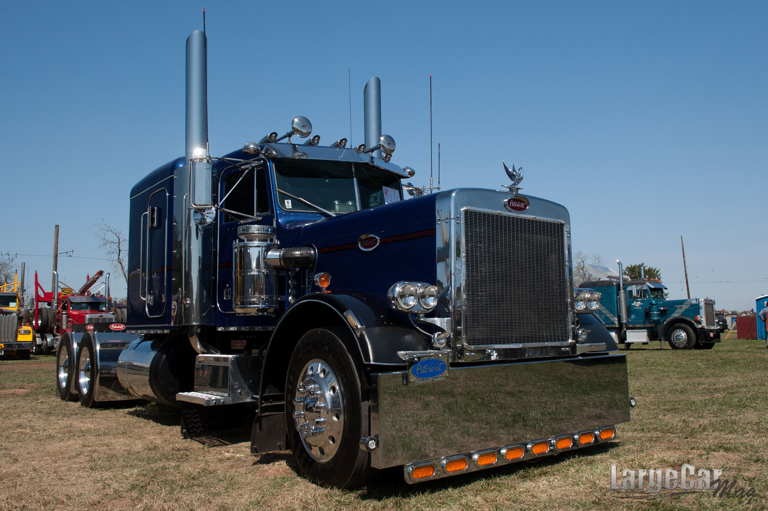 Index of /wpcontent/gallery/2014brookstruckshowhanksuderman