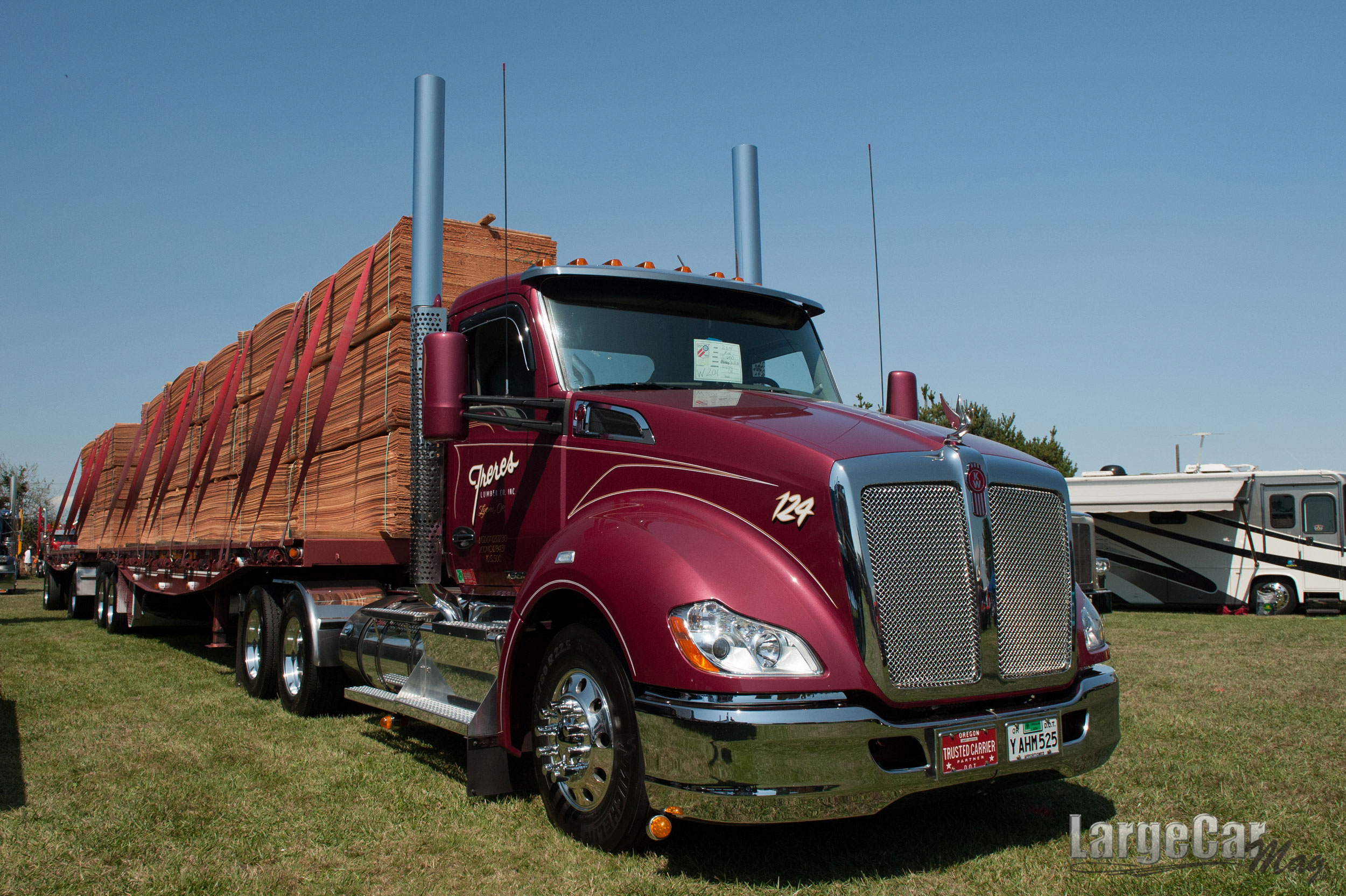 Index of /wpcontent/gallery/2014brookstruckshowhanksuderman