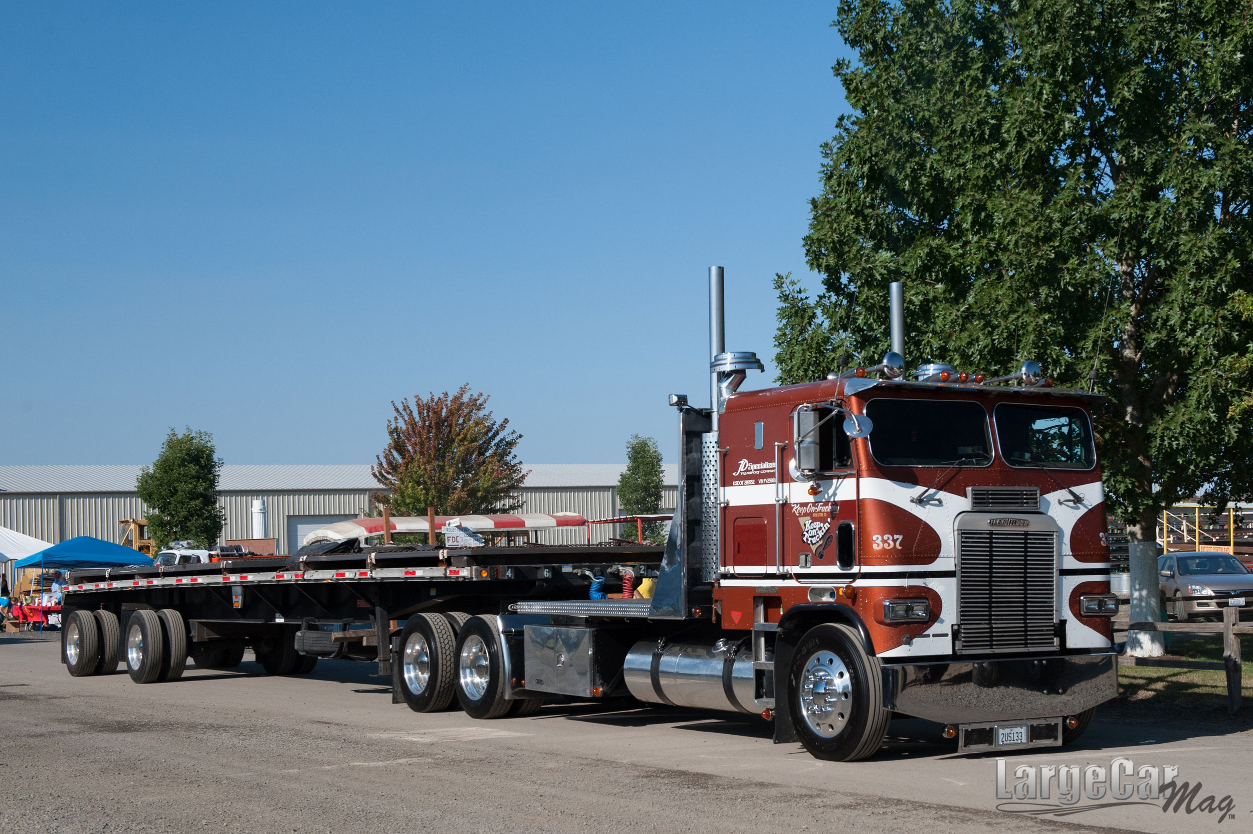 Index of /wpcontent/gallery/2014brookstruckshowhanksuderman